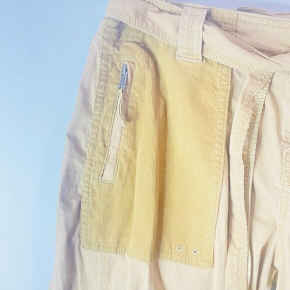 Abercrombie & Fitch Light Yellow Cargo Pants – Made in India - Size 31 - Picture 15 of 17
